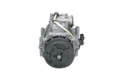Kompresor klimatizace Mitsubishi 090155121
