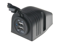 CL zásuvka ve vodotěsném panelu – 2x USB (12V / 24V)